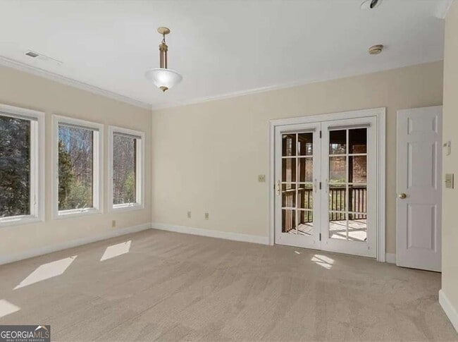 Building Photo - 15905 Westbrook Rd