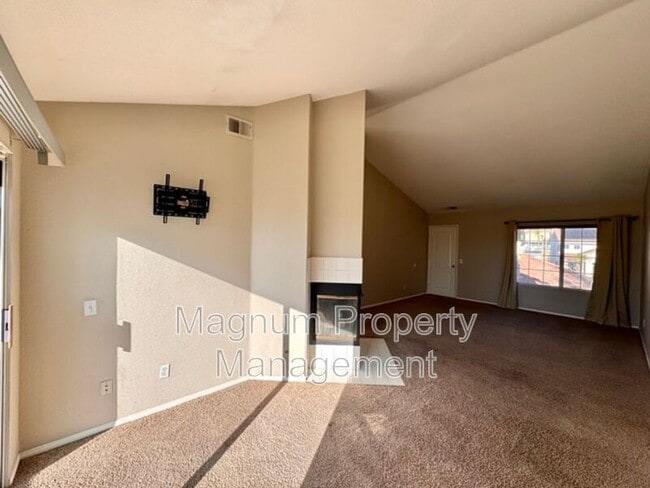 Building Photo - 40085 Temecky Way