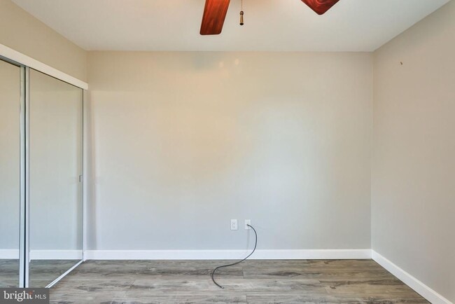Building Photo - 9898 Wistaria St