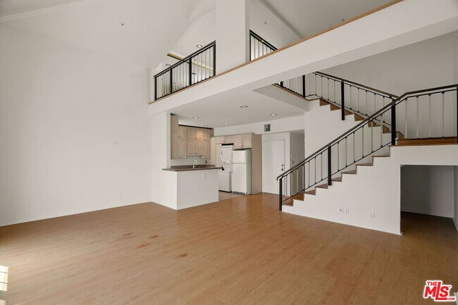 Building Photo - 923 Euclid St