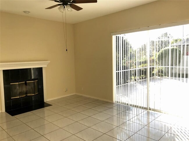 Building Photo - 3706 72nd Terrace E