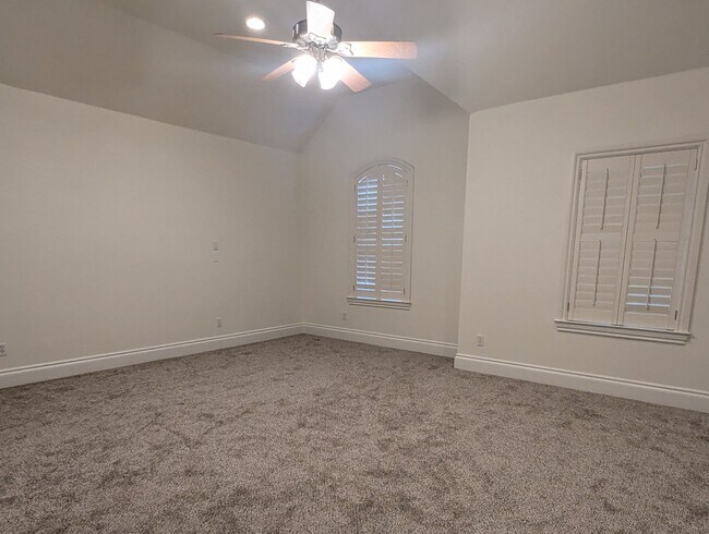 Building Photo - Serene 3 Bed / 3 Bath in Great Austin Loca...