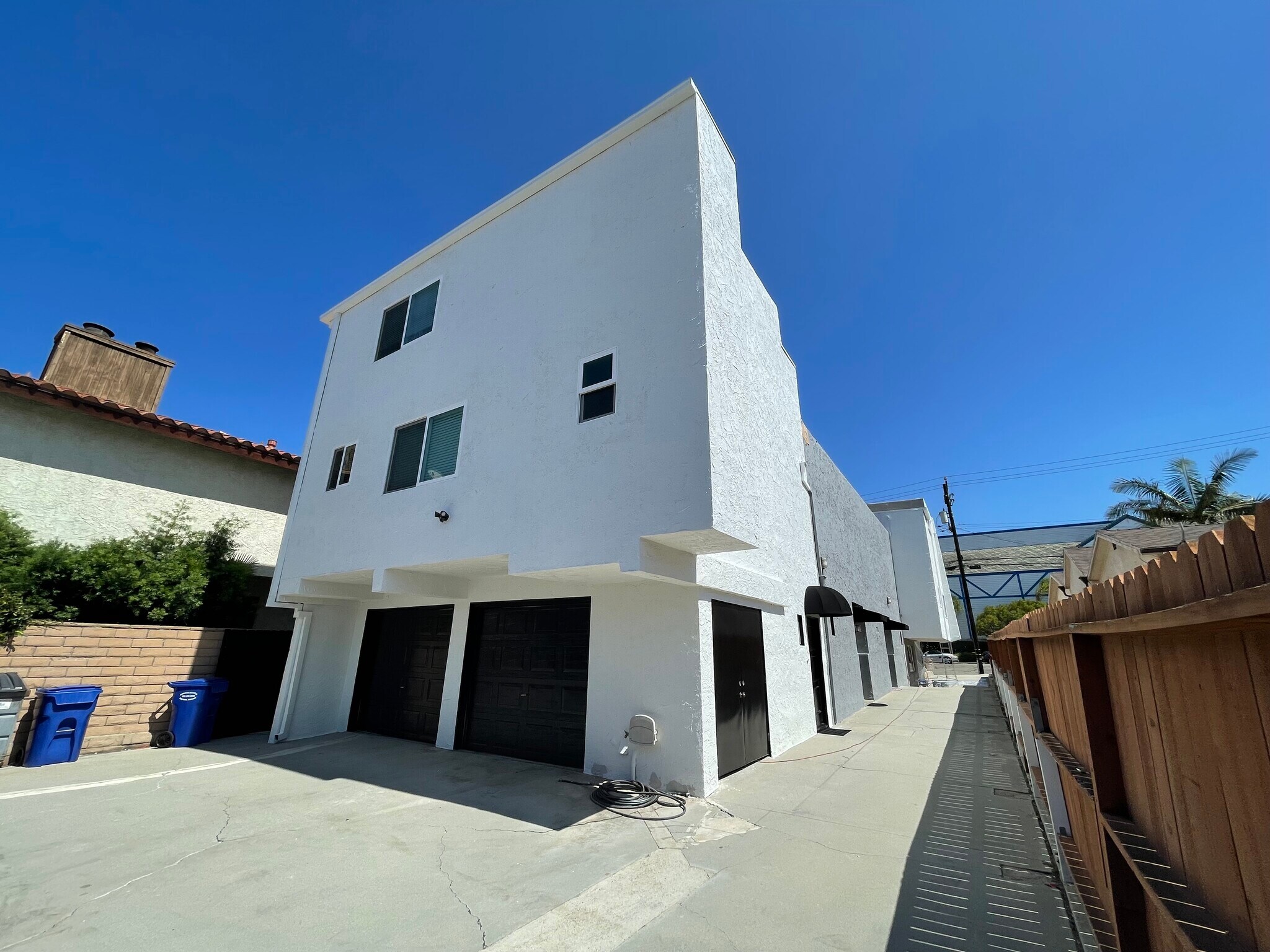 one private garage - 423 N Elena Ave