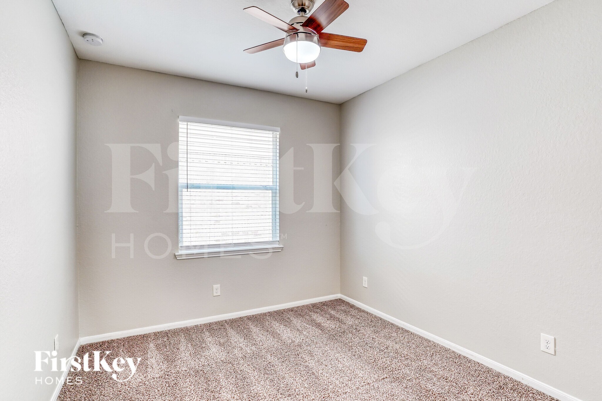 Building Photo - 4810 Bay Vista Dr