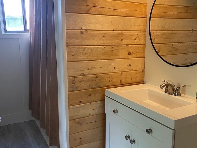 Building Photo - Charming 3-Bedroom Home in the Heart of Th...