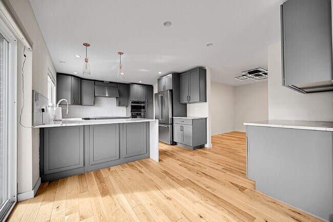 Building Photo - $3,995.95, $200 Off Cleaning Voucher, 4 Beds - 3 Baths, Single Family Home in Denver with 2-Car A...