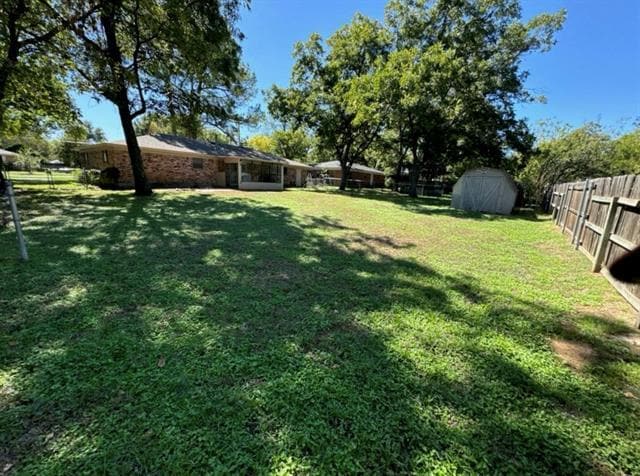 Building Photo - 616 E Main St