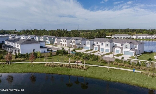 Building Photo - 10654 Towns Wy