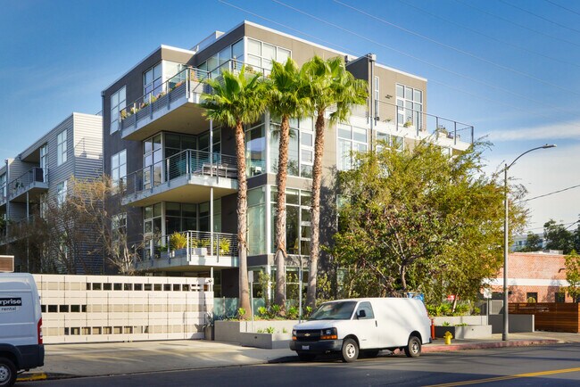 Building Photo - 4080 Glencoe Ave