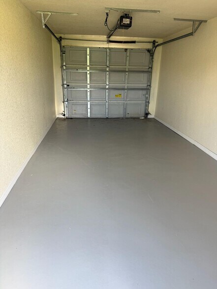 Building Photo - 2631 Emerald Lake Ct