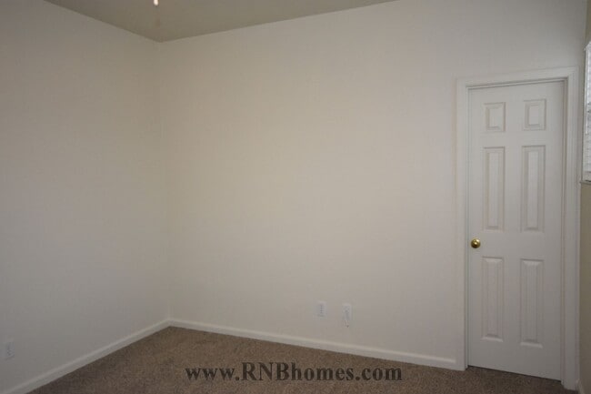 Building Photo - 6405 Mendez Creek Ct