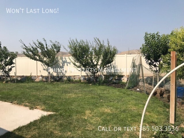 Building Photo - 1919 N Sego Lilly Dr