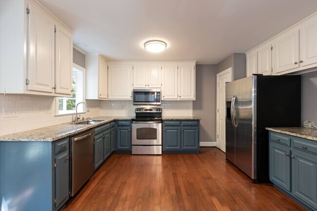 Building Photo - 7 Weathergreen Ct