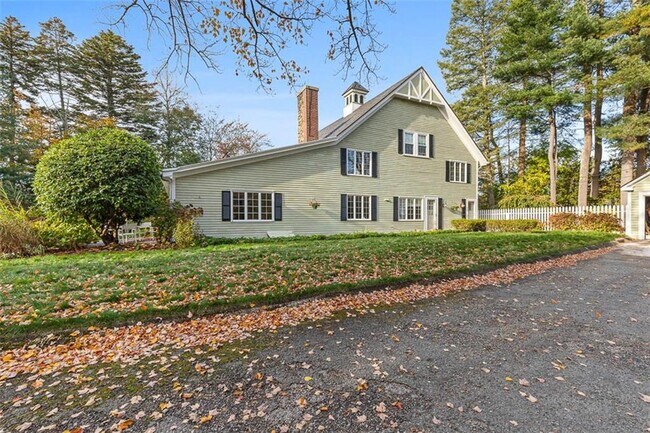 Building Photo - 6 Chase Ln