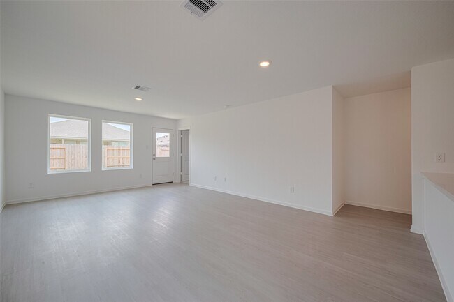 Building Photo - 28723 Texas Sparrow Ln