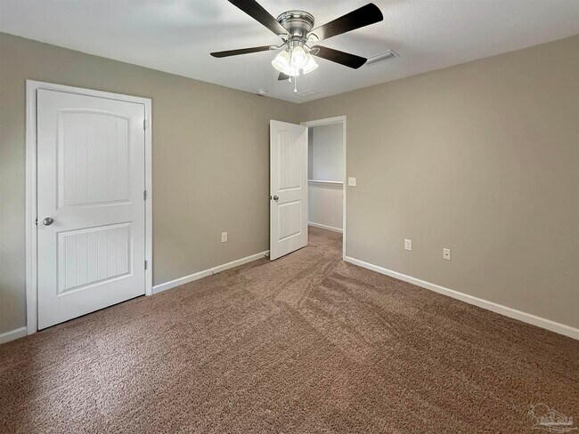Building Photo - 5777 Blackhorse Cir