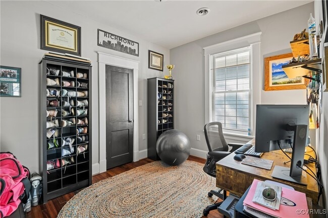 Building Photo - 3100 Barton Ave