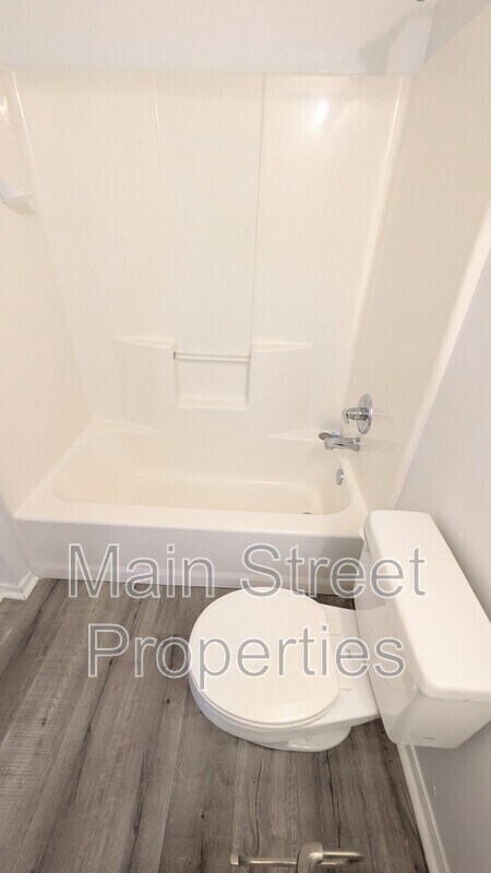 Building Photo - 2466 Redoubt Ave