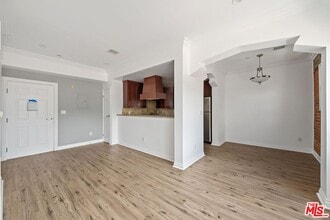 Building Photo - 1236 Flores St