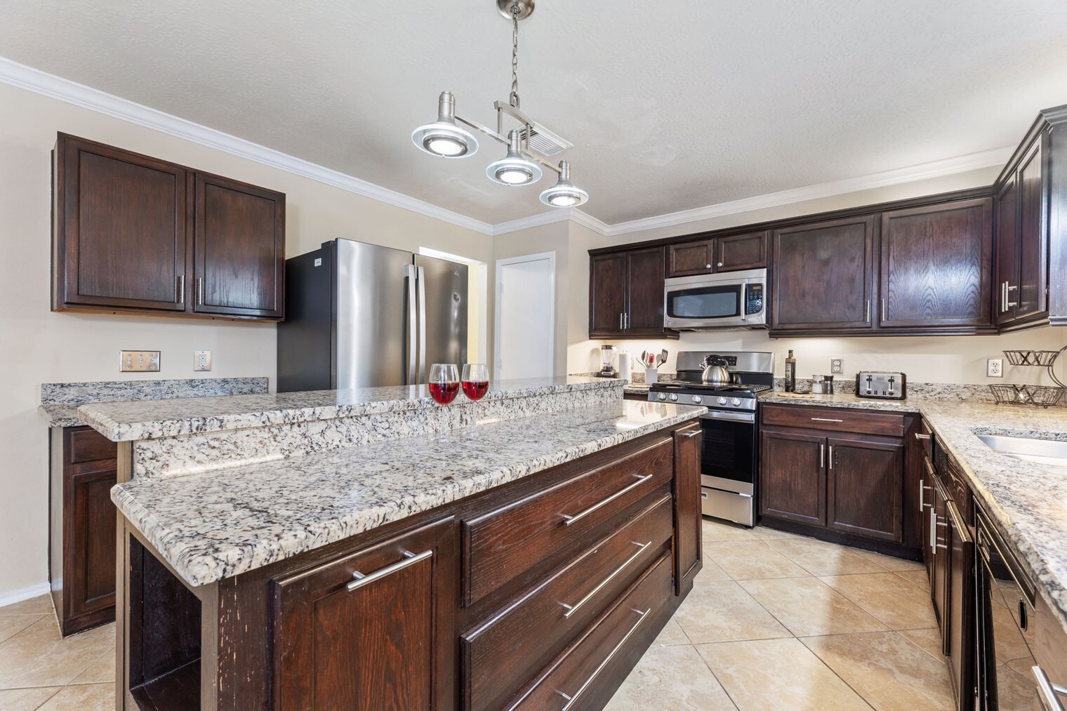 Building Photo - 9835 Golden Prairie Ln