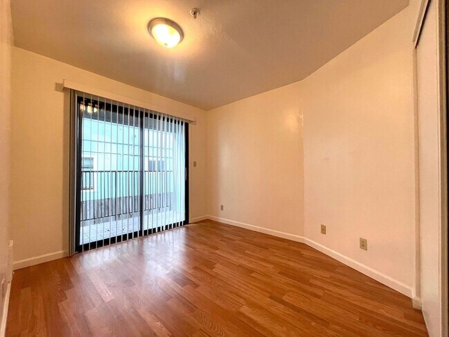 Building Photo - Nice and clean 3 beds 2 baths located in conveniently Laurel District.