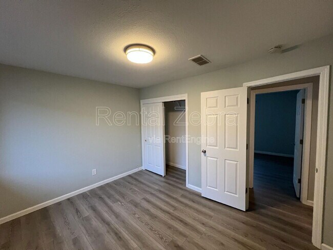 Building Photo - 141 Agua Caliente Rd W