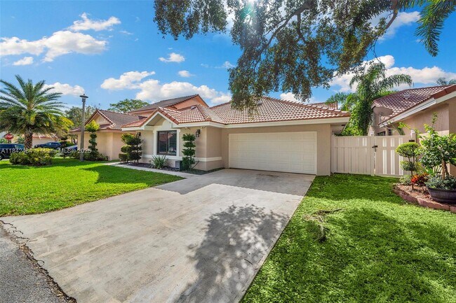 Building Photo - 9420 NW 18th Pl