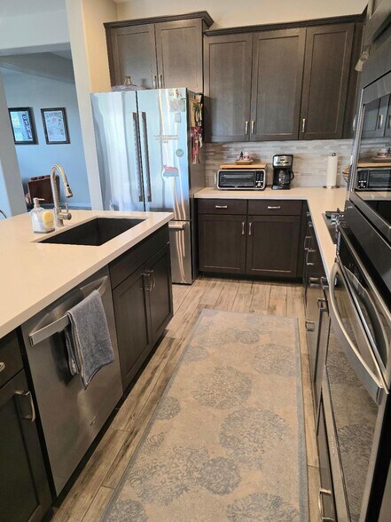 Gourmet Kitchen - 5154 N 188th Ln