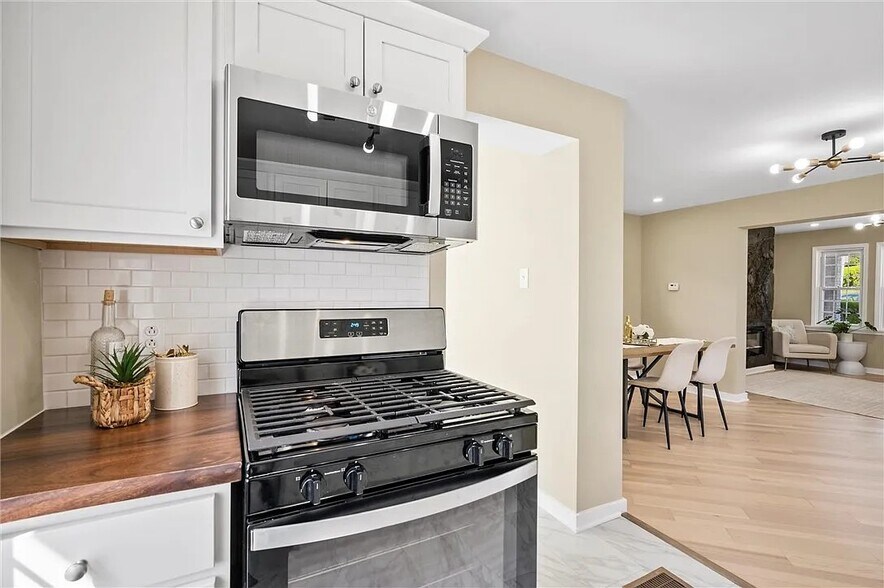 Building Photo - 362 Marshall Ave