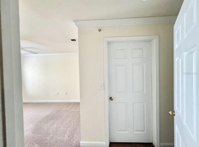 Building Photo - 18469 Bridle Club Dr