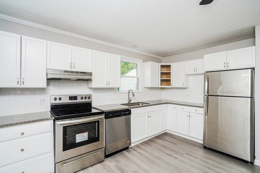 Building Photo - 520 Goyne Ave