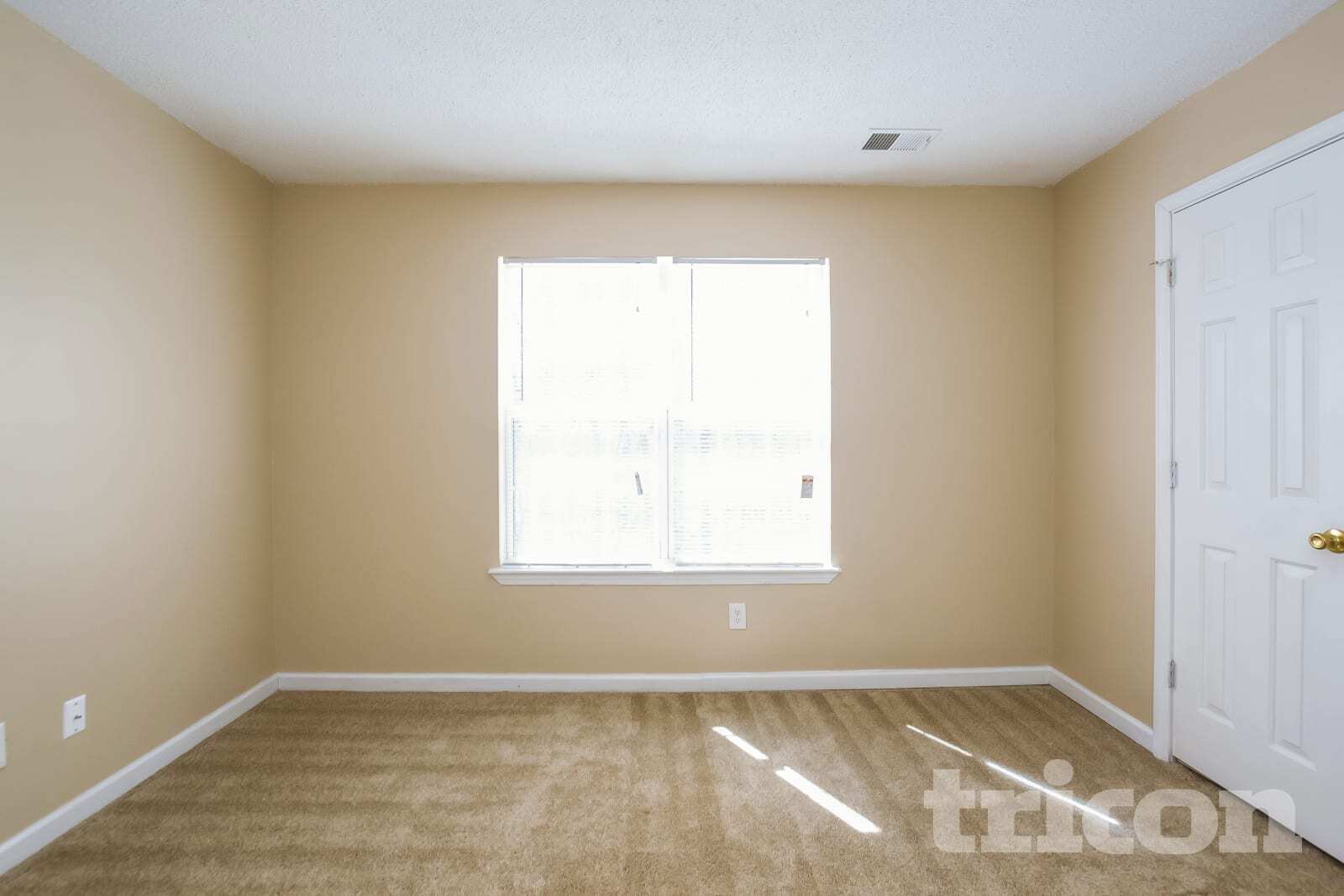 Building Photo - 3185 Lower Creek Dr