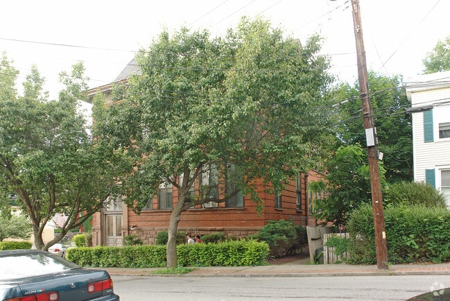 Building Photo - 197 Mill St