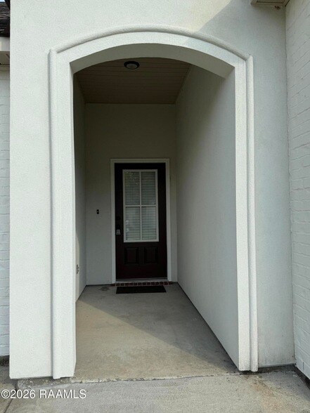 Building Photo - 404 Sparrowhawk St
