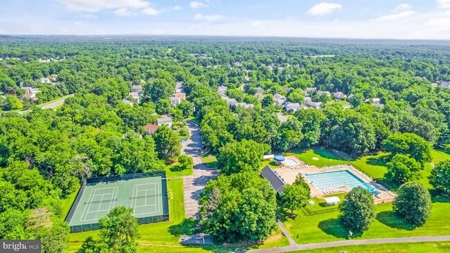 Building Photo - 1 Bentmoor Ct