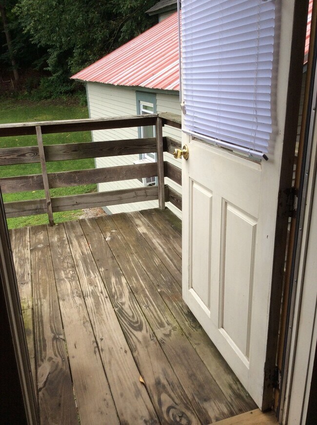 Building Photo - 175 Elliot St