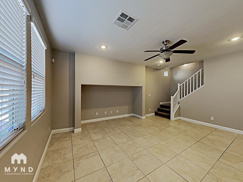 Building Photo - 6982 Castle Mountain Ave