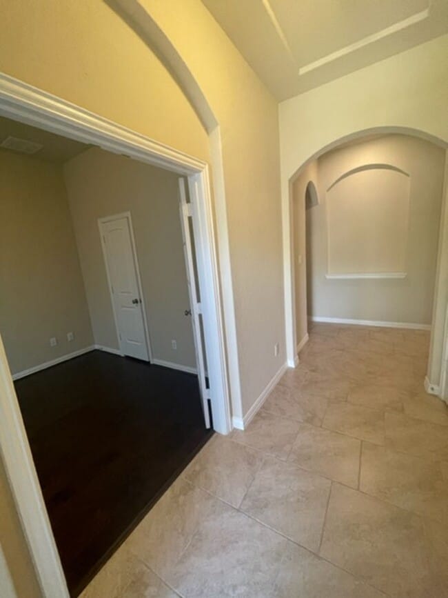 Building Photo - Beautiful 4-Bed Single-Story Home in Desirable Potranco