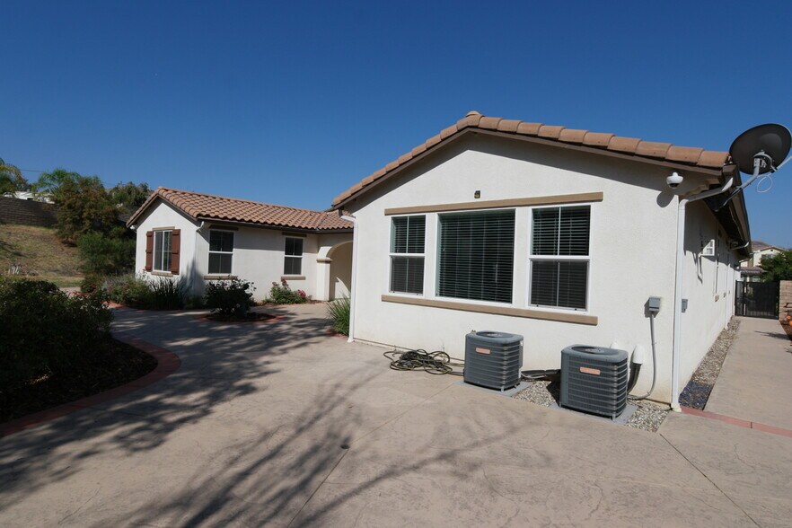 Building Photo - 2816 Bella Ct