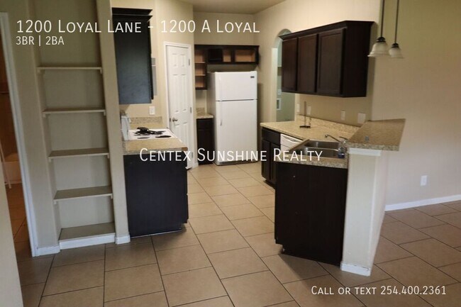 Building Photo - 1200 Loyal Ln