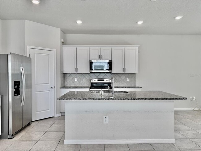 Building Photo - 19672 Shady Oak Dr