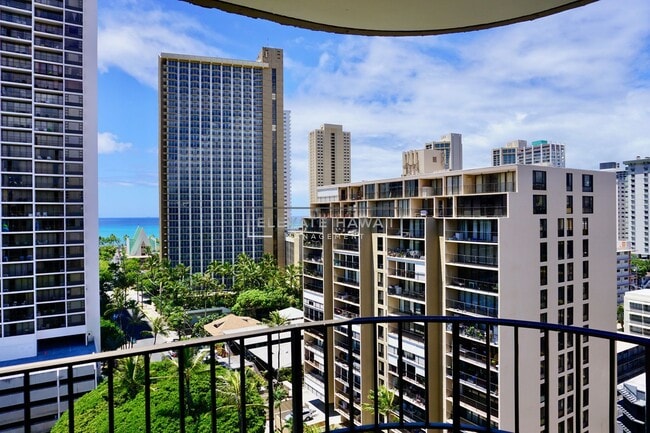 Building Photo - FULLY FURNISHED 2 BED 2 BATH IN WAIKIKI w/ CENTRAL AC & ELECTRICITY INCLUDED!