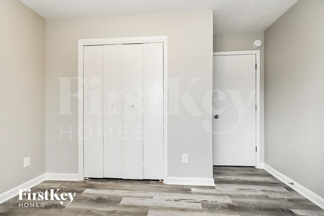 Building Photo - 855 Lost Creek Cir