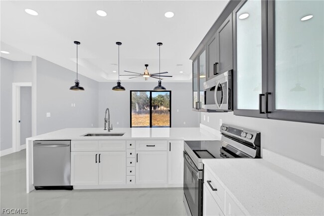 Building Photo - 517 Johns Ave