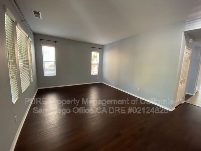 Building Photo - 1553 Hunters Glen Ave