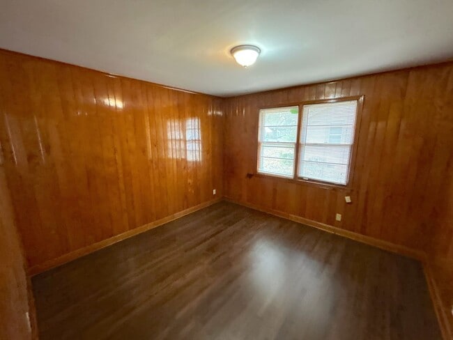 Building Photo - 4322 Rhodes Ave