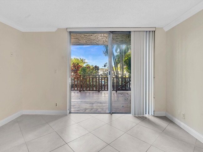 Building Photo - 1421 S Ocean Blvd