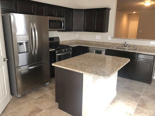 Building Photo - Spacious 4 bedroom Rio Rancho home in Enchanted Hills! Refrigerated air. Right off 550