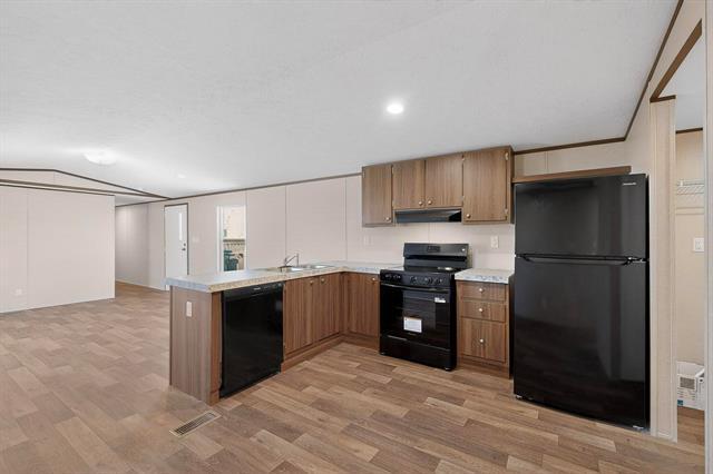 Building Photo - 16731 Flow Rd