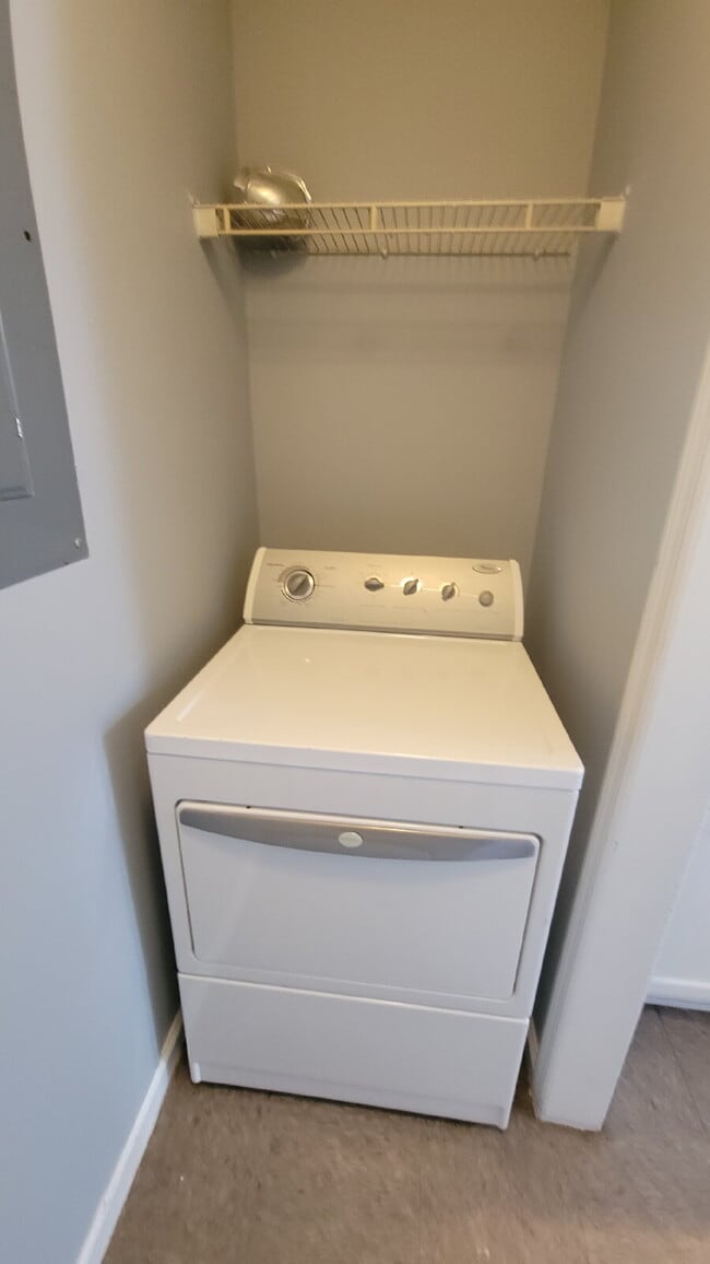 Building Photo - Section 8 Accepted!!!  "3-Bed Retreat on M...